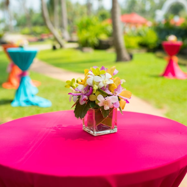 stay in budget this wedding season